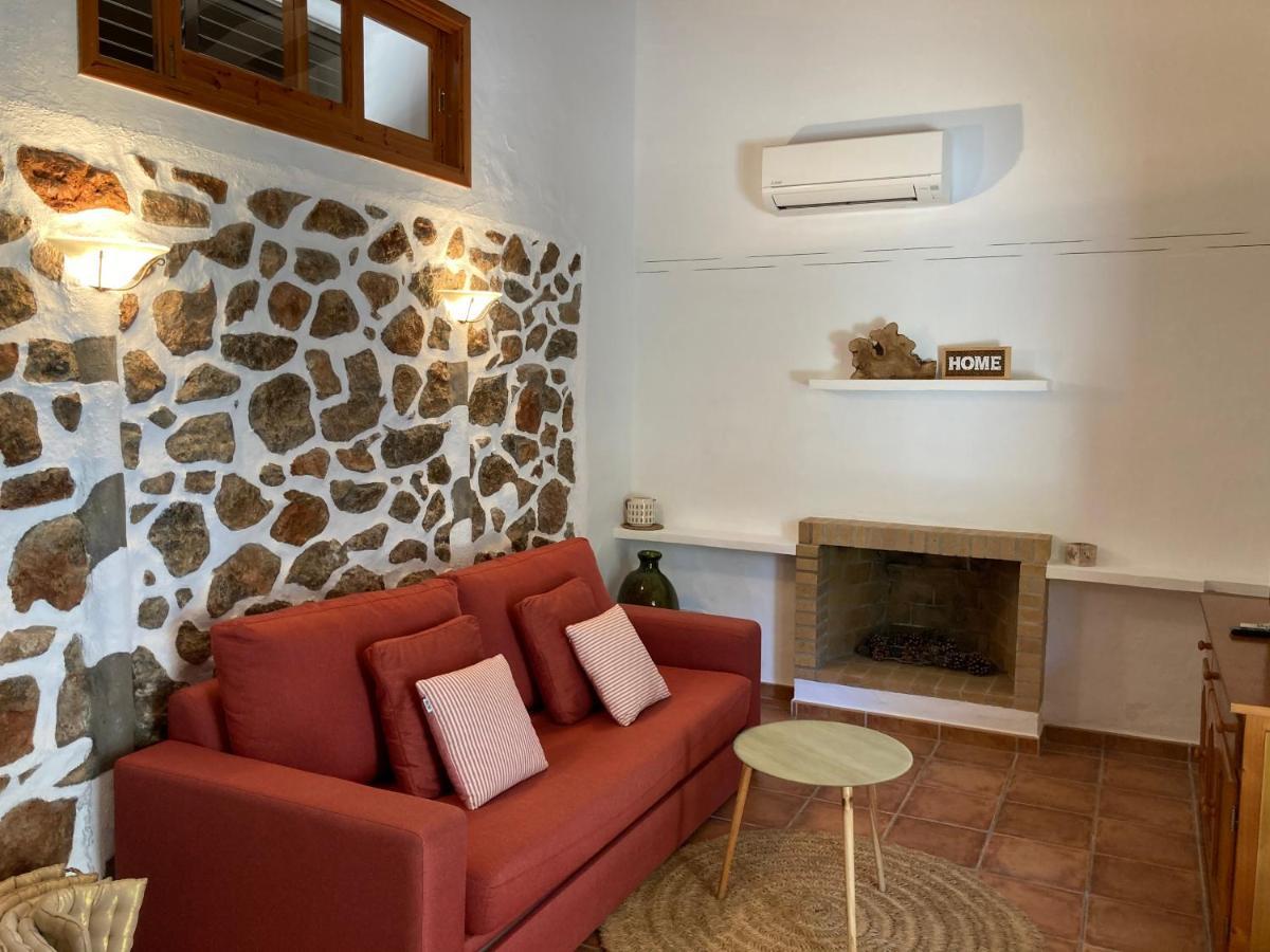 Apartamentos Pinosol Santa Eularia des Riu Exterior photo